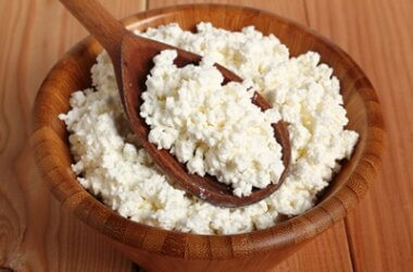 does cottage cheese before bed help you sleep?