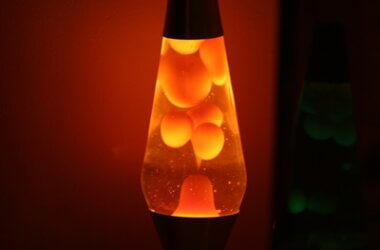 can I leave my lava lamp on overnight?