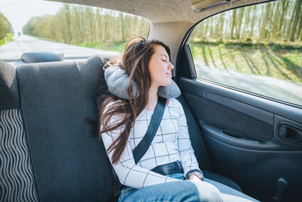 is it safe to sleep in a car with the windows closed?