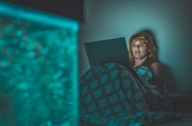 can you keep a fish tank in your bedroom?