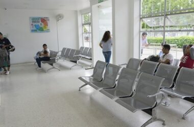 how to sleep in a hospital chair